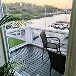 Silent Seaview Luxury Grasholmen 아파트 *