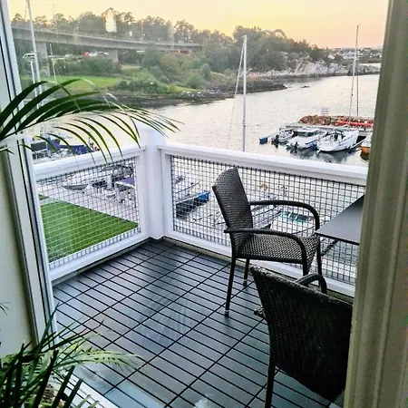 Silent Seaview Luxury Grasholmen Appartamento *