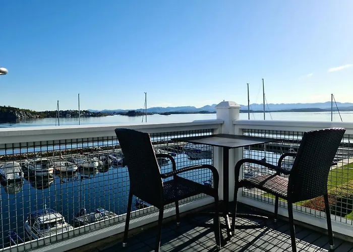 아파트 Silent Seaview Luxury Grasholmen 스타방에르